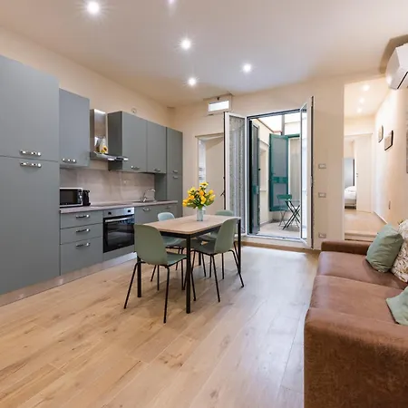 Mercato Contemporary Apartment By Mmega Florence Buitenkant foto