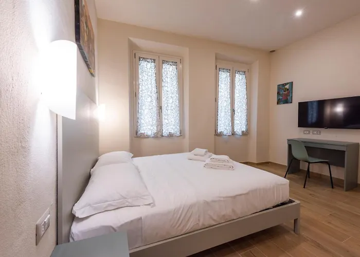 Mercato Contemporary Apartment By Mmega